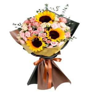 60 · Ramo de 3 Girasoles Más Mini Rosas Rosadas y Eucalipto