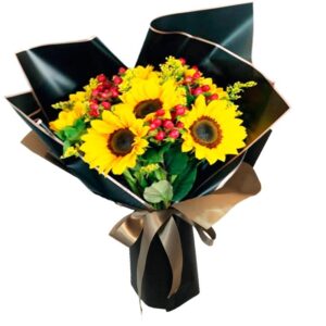 61 · Ramo de 6 Girasoles Más hipéricos